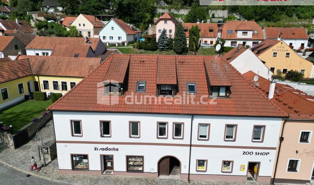 Prodej nájemního domu, činžáku 930 m², Český Krumlov – fotka 1 z 16
