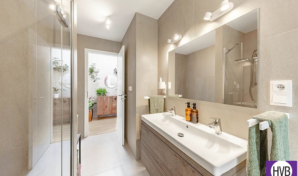 Prodej domu 136 m² s pozemkem 378 m², Praha – náhled fotky 3