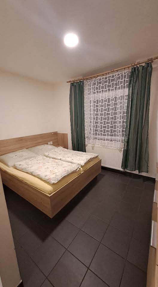 Pronájem bytu 1+kk 40 m², Hranice