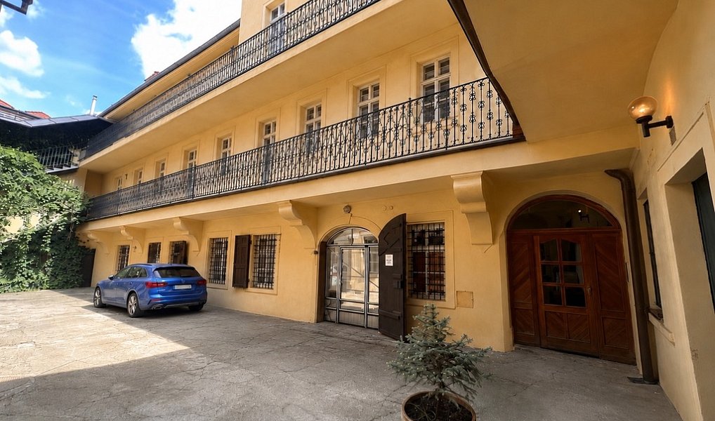 Prodej bytu 6+kk 174 m², Praha – náhled fotky 9
