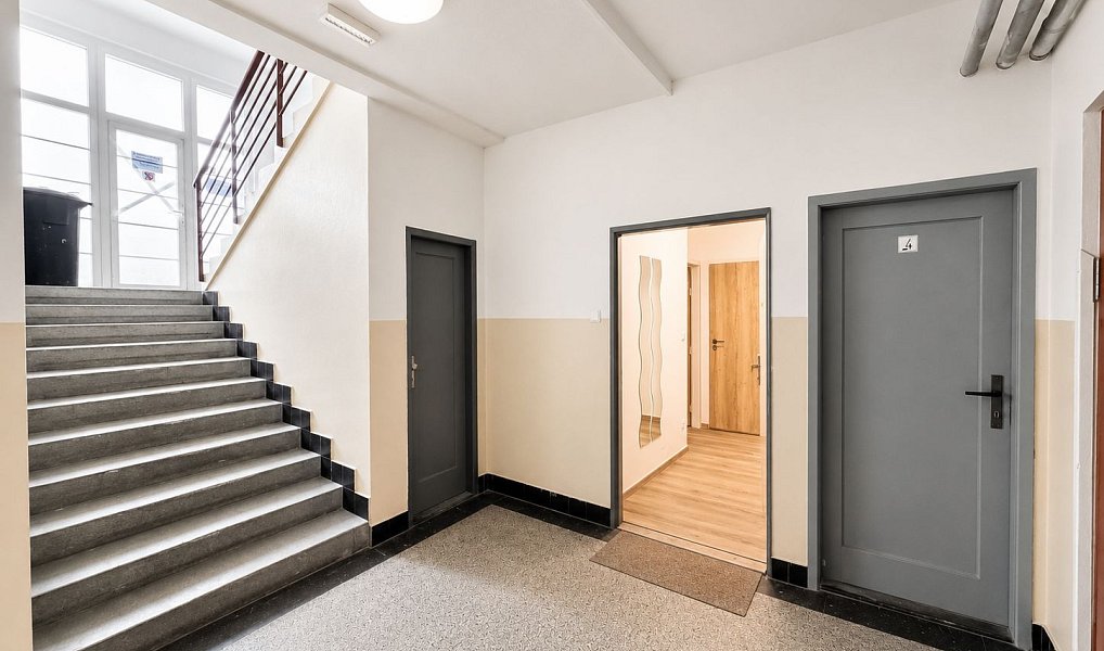 Prodej bytu 1+1 40 m², Praha – náhled fotky 10