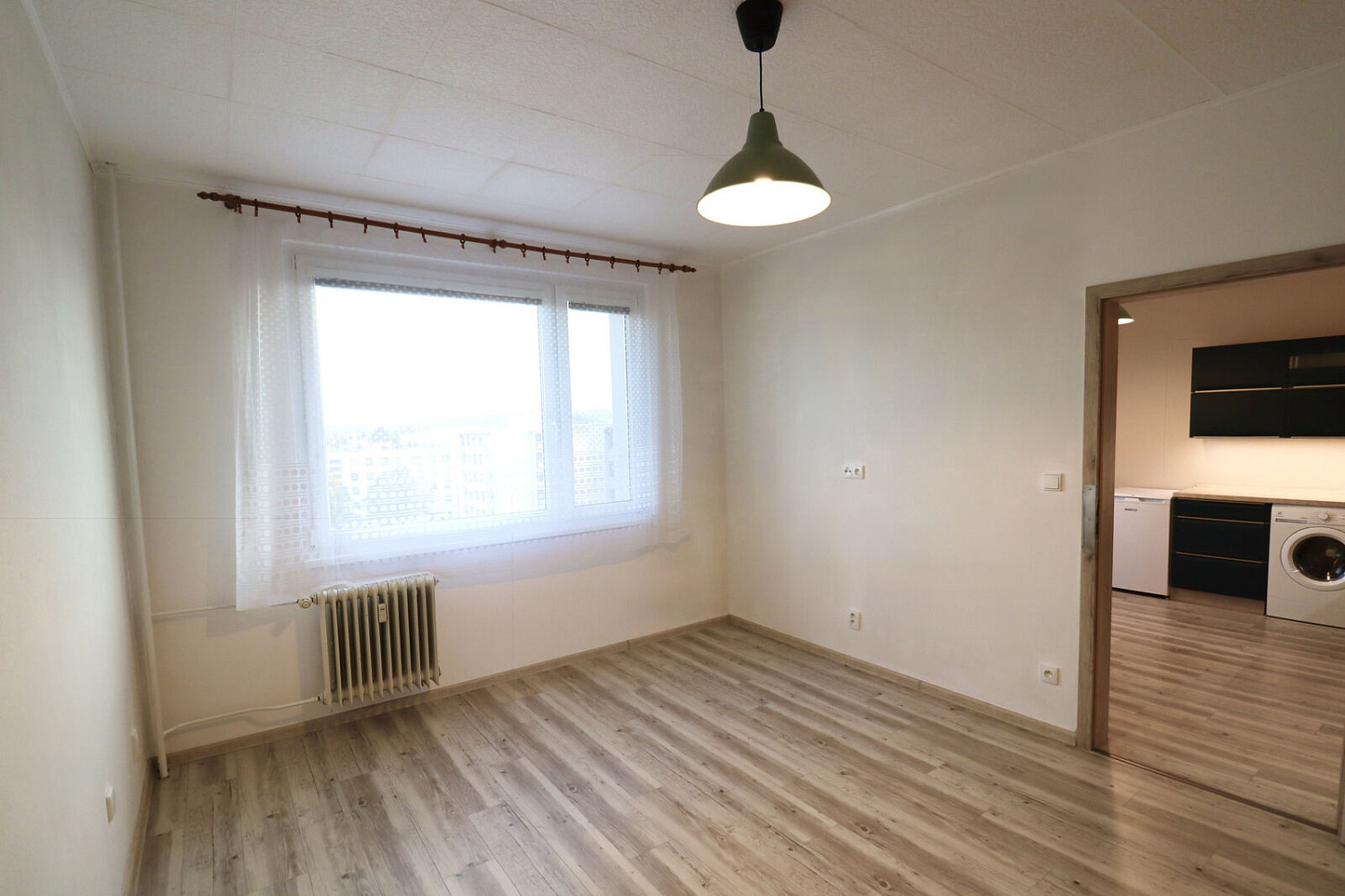 Pronájem bytu 2+kk 36 m² – fotografie 2