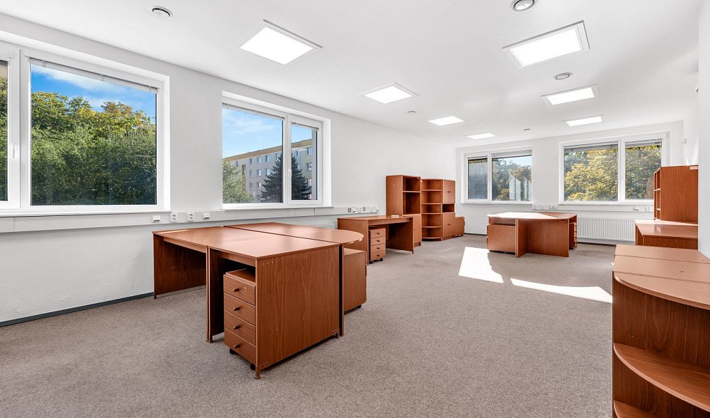 Pronájem kanceláře 330 m², Horoměřice – náhled fotky 3