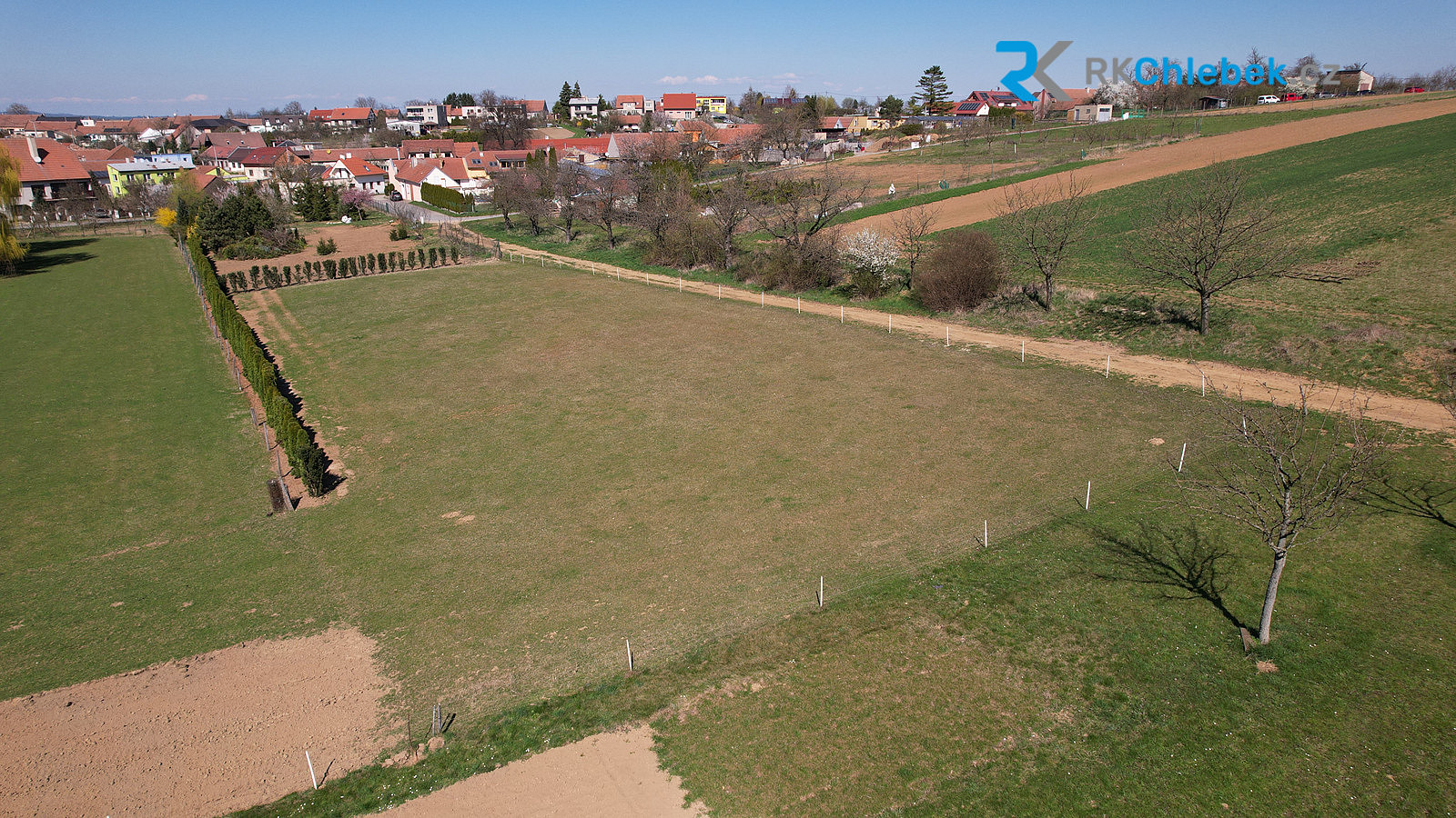Prodej stavebního pozemku 1 070 m² — photo 3