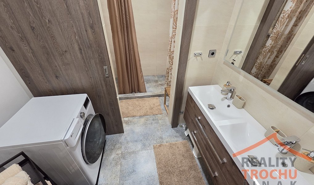 Prodej komerčního objektu (jiného typu) 715 m², Trutnov – náhled fotky 40