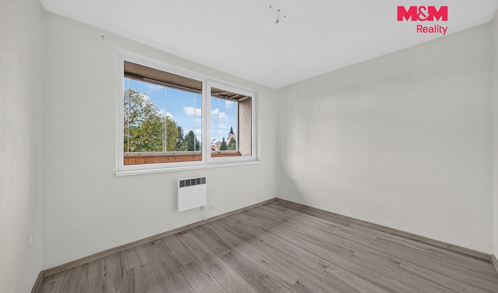 Prodej bytu 4+1 82 m², Černovice – náhled fotky 3