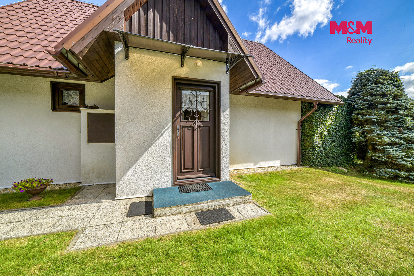 Prodej domu 130 m² s pozemkem 1 061 m² – fotografie 2
