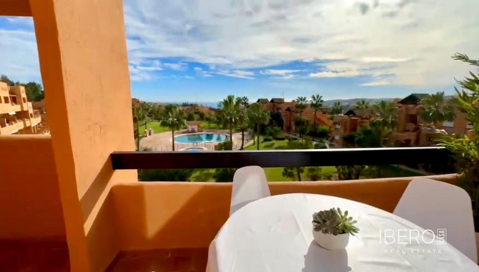 Piso 3+kk – Casares Playa - Más