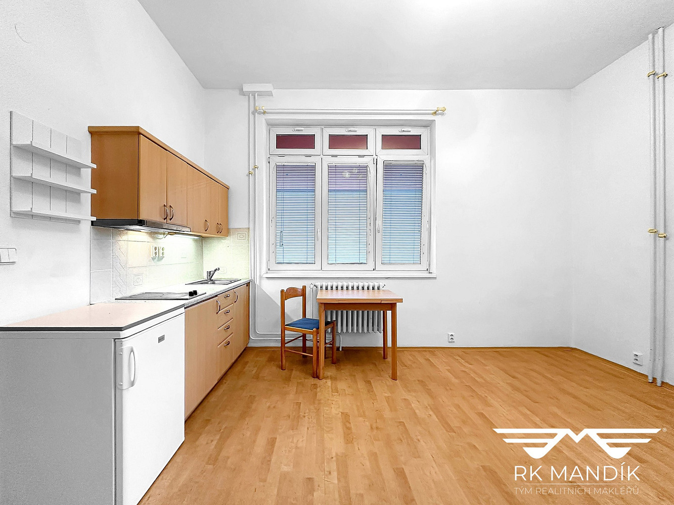 Pronájem bytu 1+kk 28 m² – fotografie 2