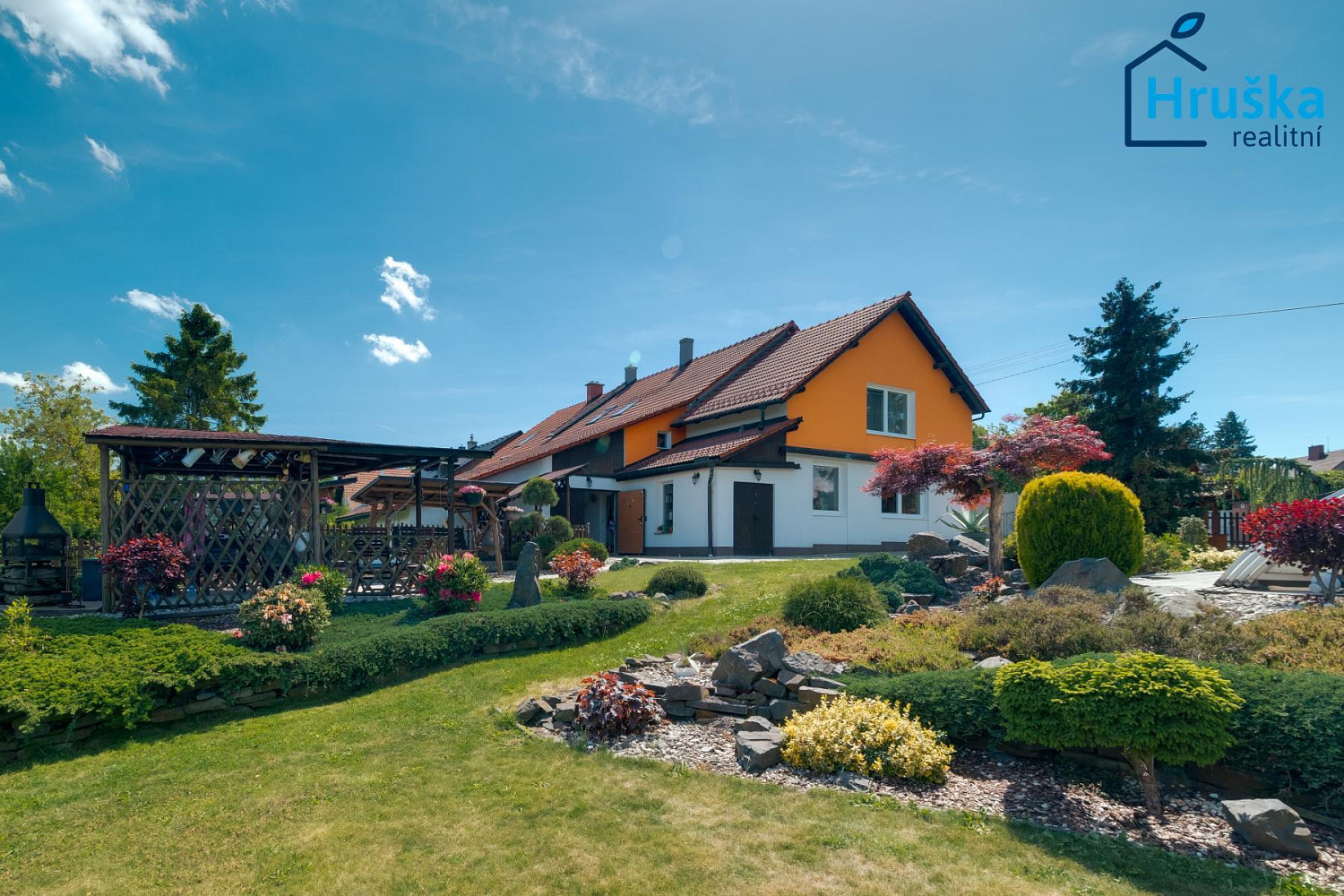 Prodej domu 230 m² s pozemkem 3 780 m²