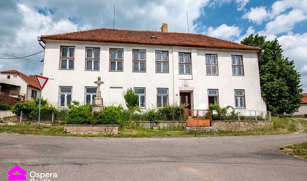 Prodej domu 260 m² s pozemkem 575 m², Lomy – fotka 1 z 38