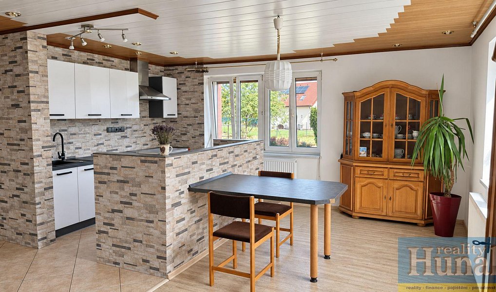 Prodej domu 222 m² s pozemkem 1 232 m², Kámen – náhled fotky 3