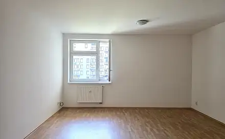 Pronájem bytu 1+kk 32 m²