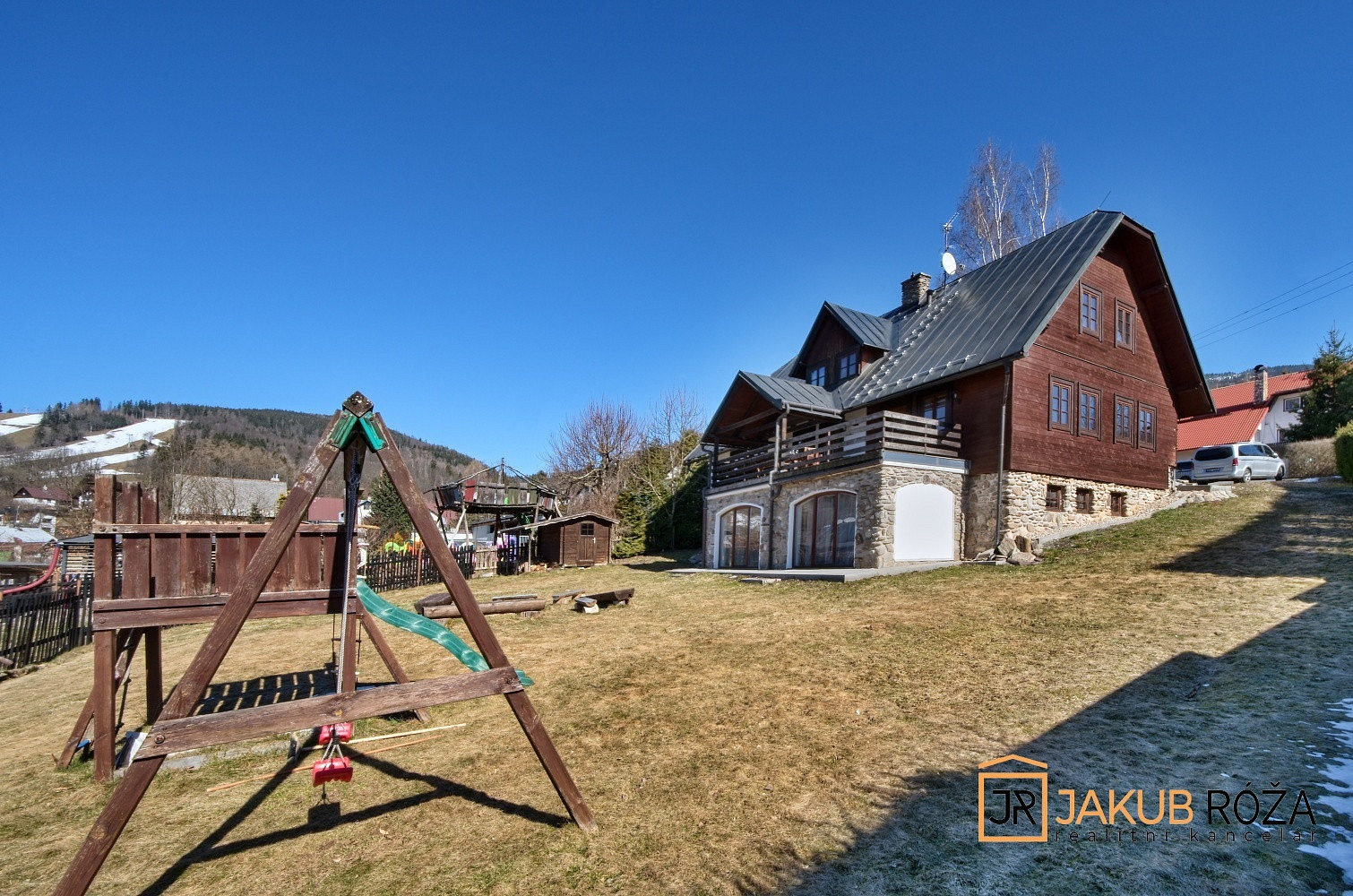 Prodej ubytovacího objektu 377 m²