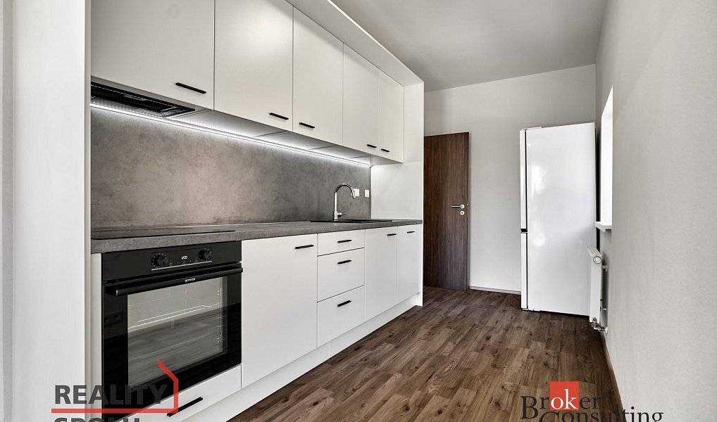Prodej bytu 1+kk 39 m², Nová Role – náhled fotky 3