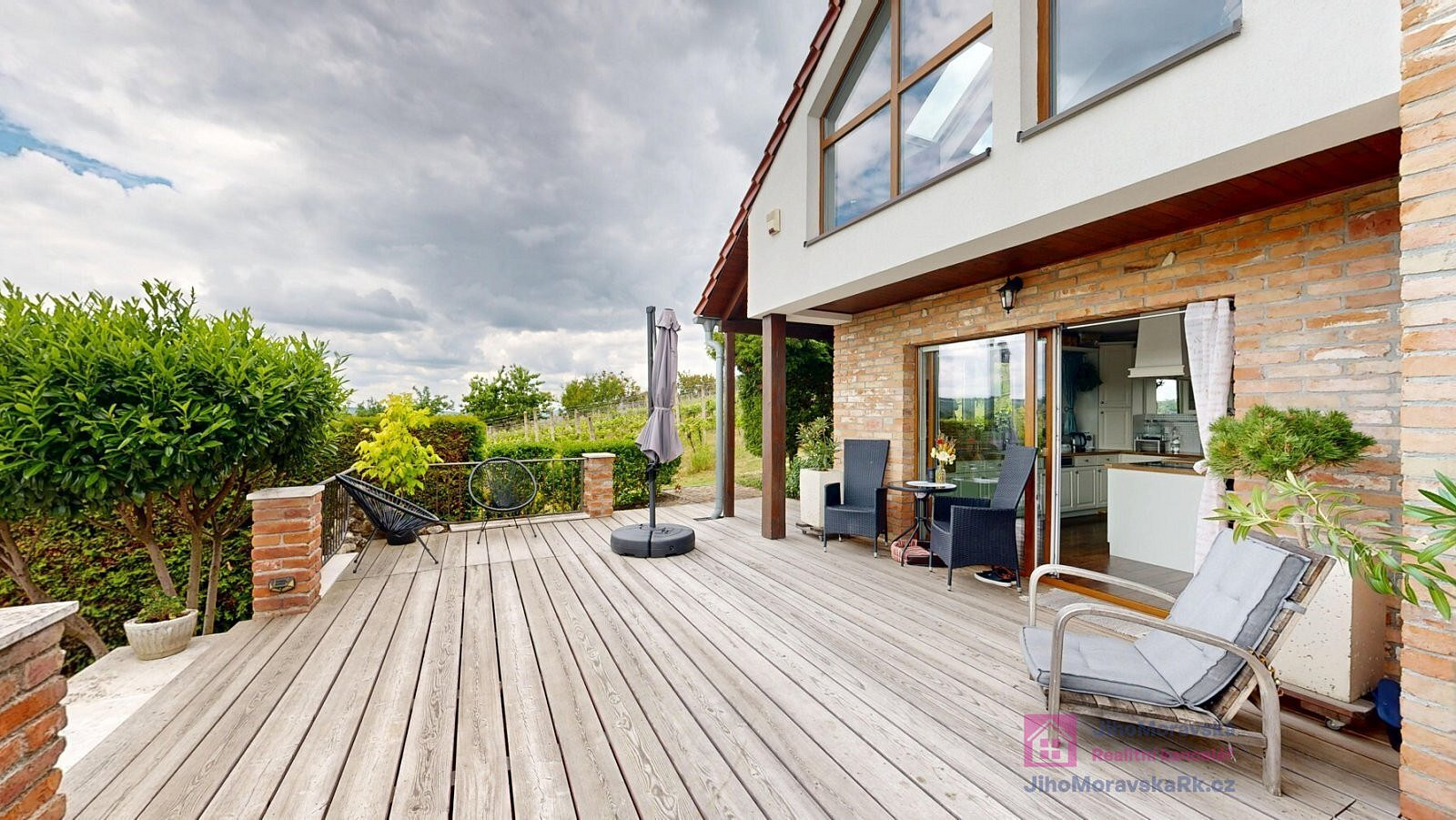 Prodej domu 252 m² s pozemkem 1 211 m² – pohled 6