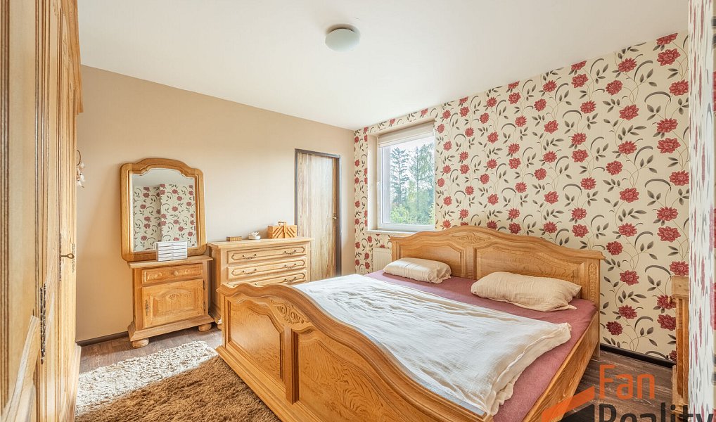 Prodej domu 235 m² s pozemkem 671 m², Braňany – náhled fotky 4