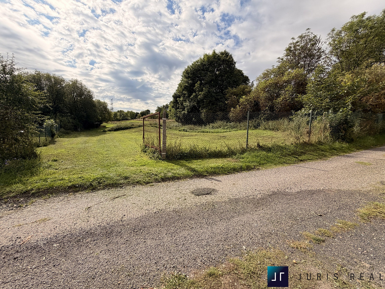 Prodej stavebního pozemku 1 200 m² – fotografie 3