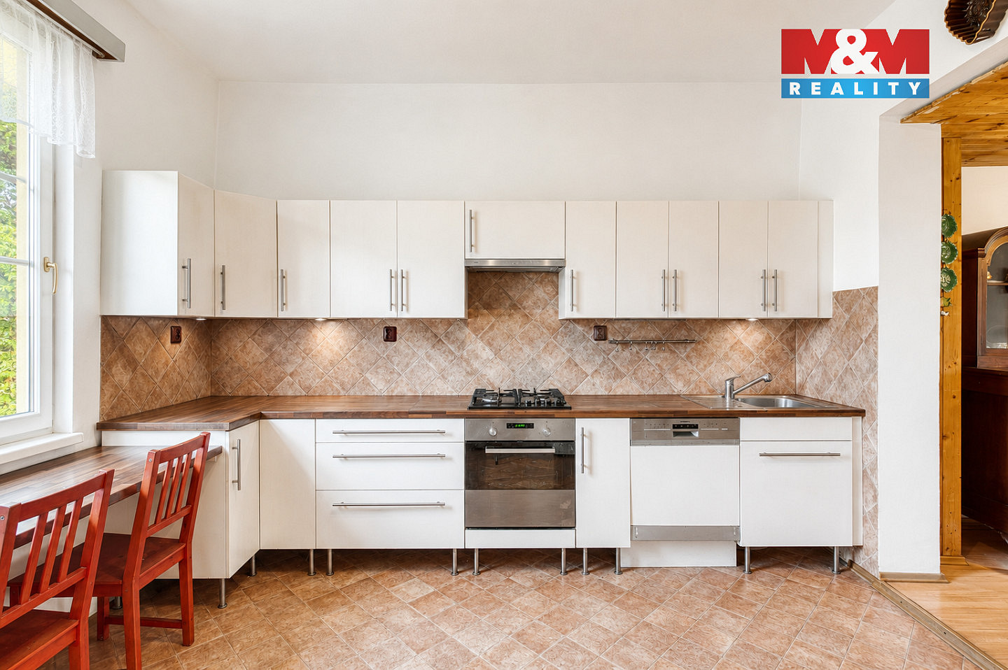 Prodej domu 200 m² s pozemkem 456 m² – pohled 5