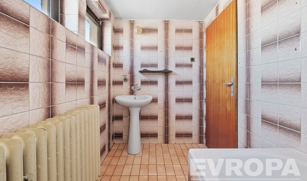 Prodej domu 150 m² s pozemkem 1 131 m², Lovčice – náhled fotky 22