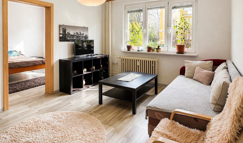 Prodej bytu 3+1 60 m², Vsetín – fotka 1 z 14