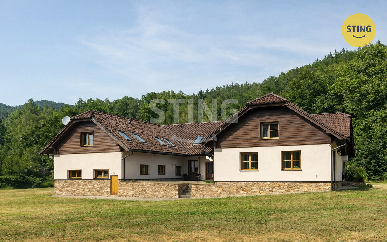 Prodej domu 708 m² s pozemkem 8 148 m² — photo 3
