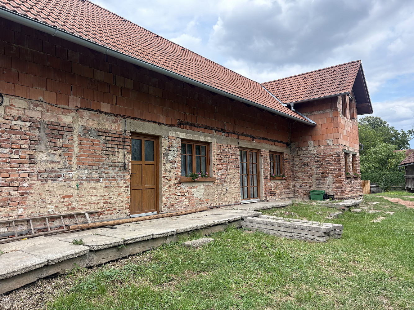 Prodej domu 297 m² s pozemkem 12 610 m² – fotografie 3