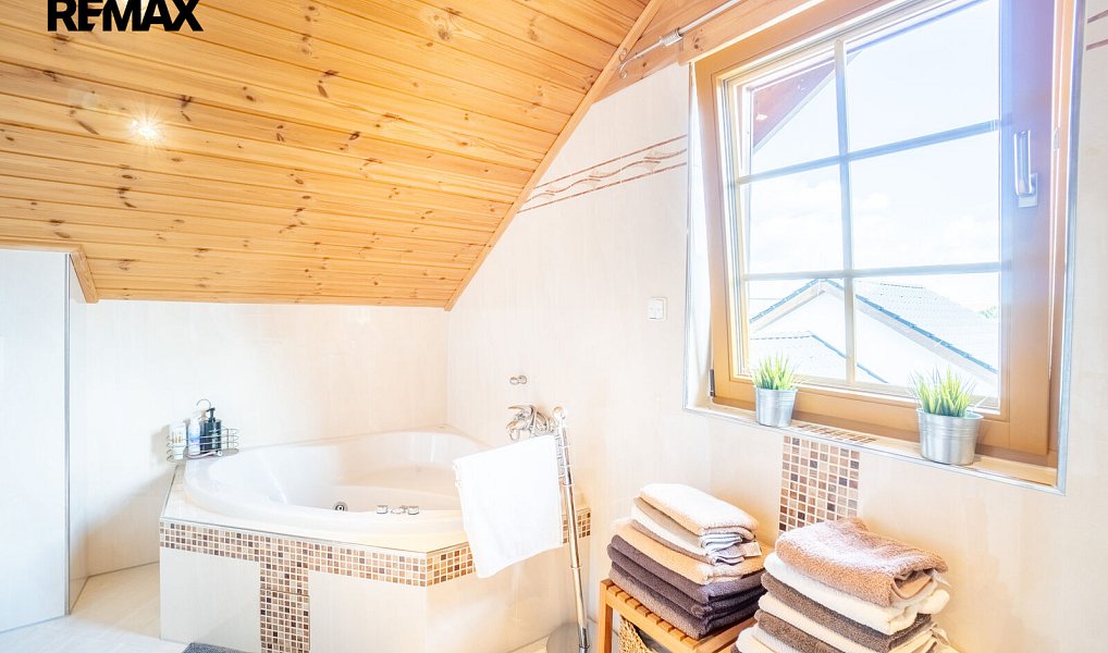 Prodej domu 195 m² s pozemkem 604 m², Loučná pod Klínovcem – náhled fotky 27