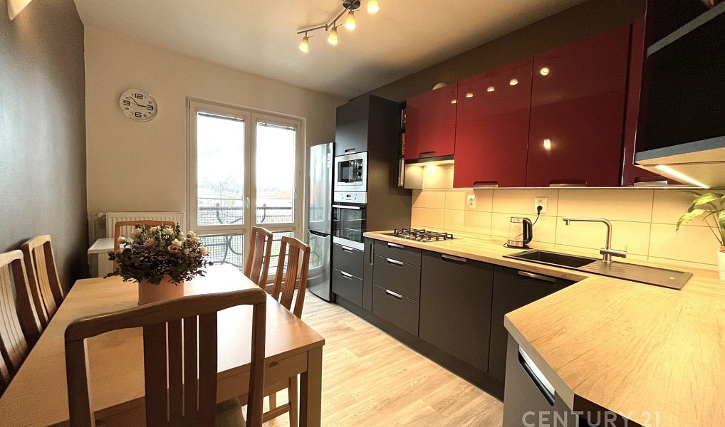 Pronájem bytu 2+1 58 m², Hulín – náhled fotky 3