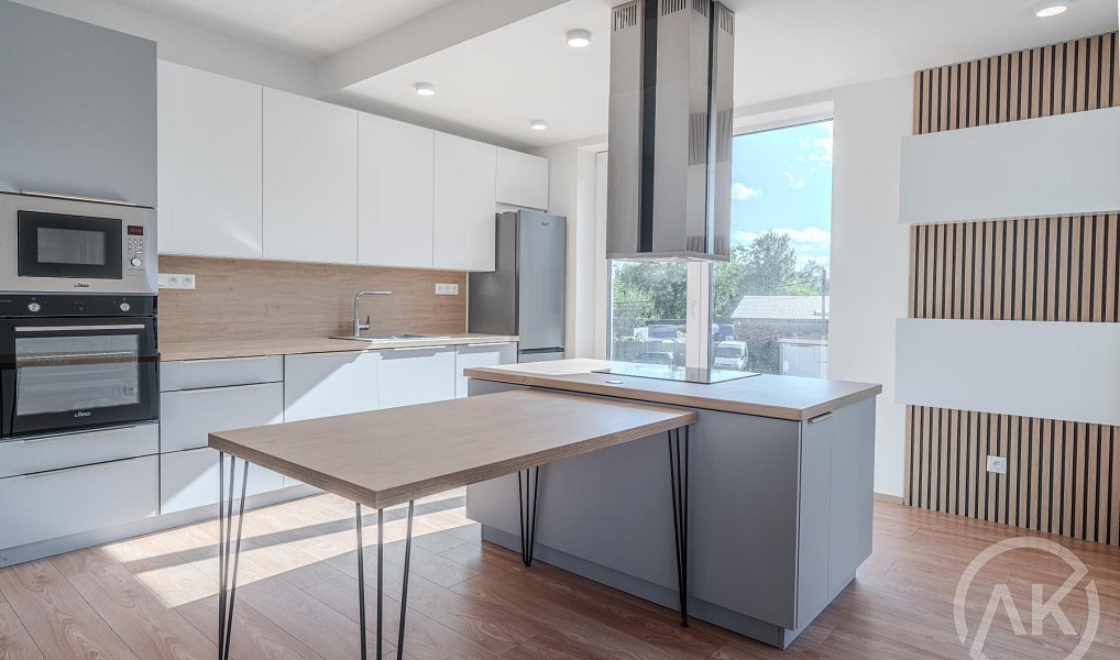 Pronájem bytu 3+kk 87 m², Bravantice – fotka 1 z 16