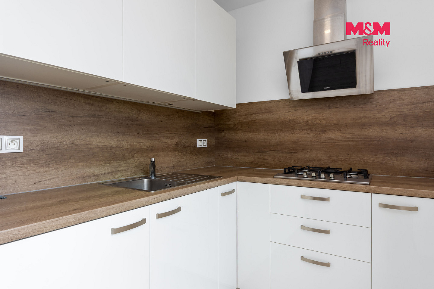 Prodej bytu 2+1 58 m² — photo 2