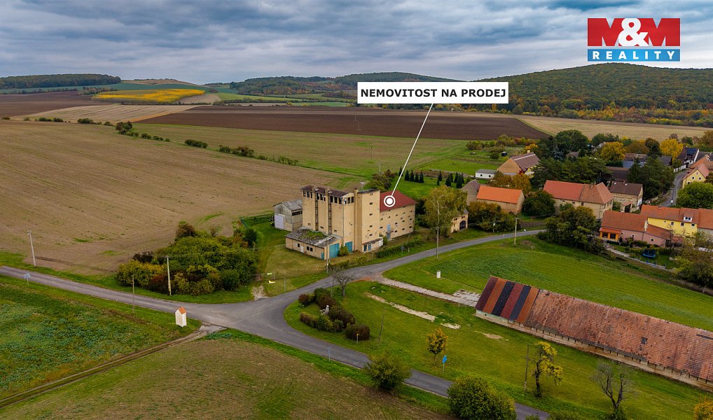 Prodej zemědělského objektu 2 000 m², Křešice – náhled fotky 9