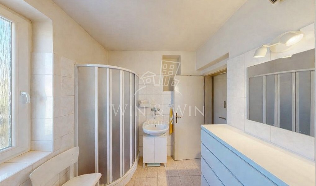 Prodej domu 240 m² s pozemkem 1 084 m², Dřísy – náhled fotky 13