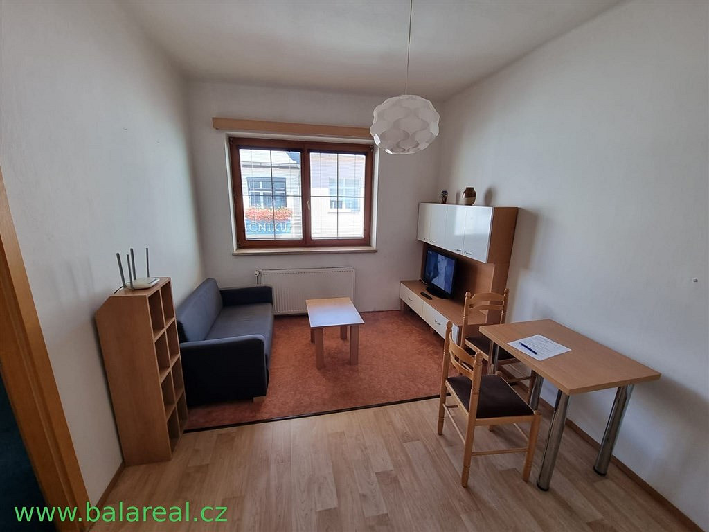 Pronájem bytu 1+1 32 m² — photo 4