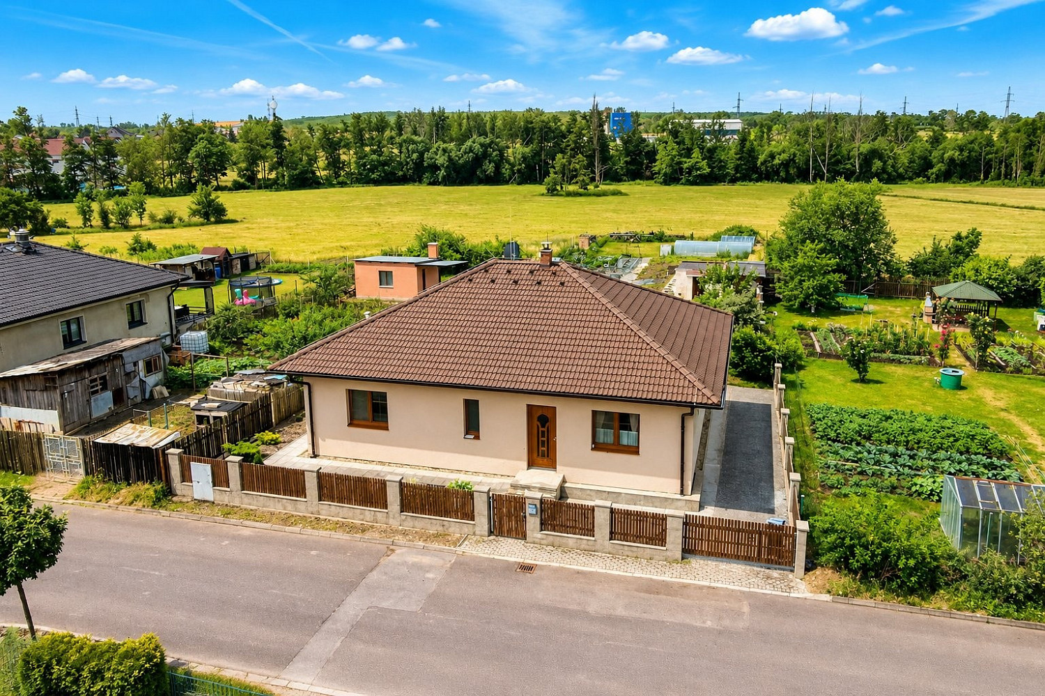 Prodej domu 120 m² s pozemkem 1 343 m²