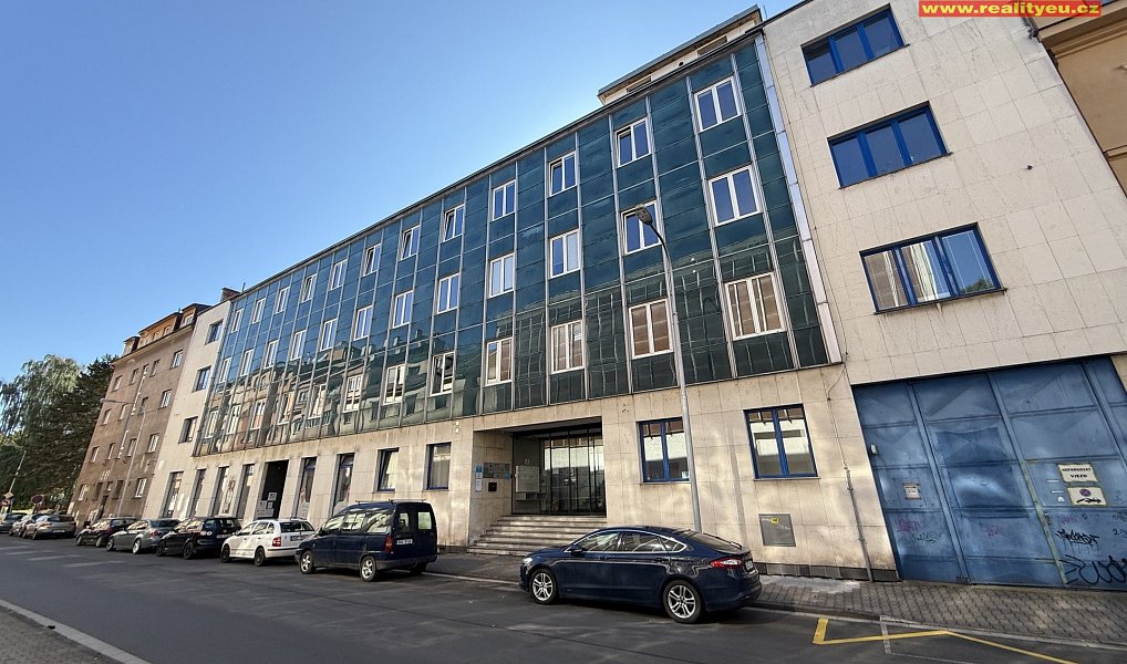 Pronájem kanceláře 16 m², Náchod – fotka 1 z 10