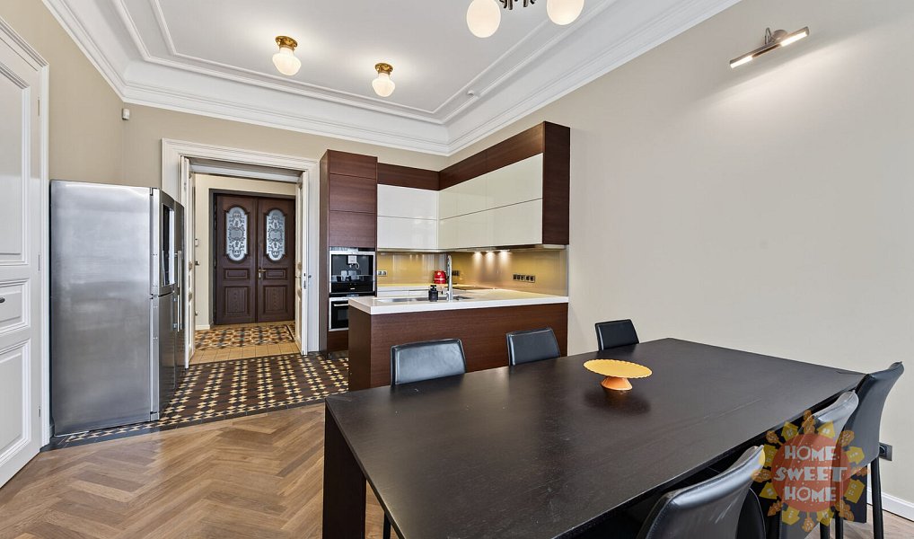 Pronájem bytu 3+1 154 m², Praha – náhled fotky 4