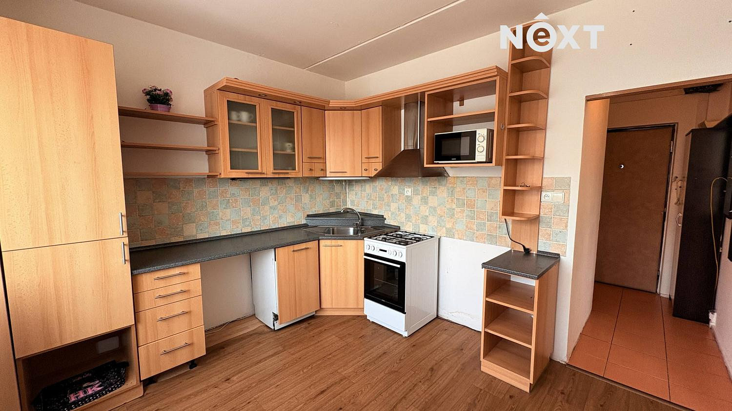 Pronájem bytu 1+1 38 m² — photo 2