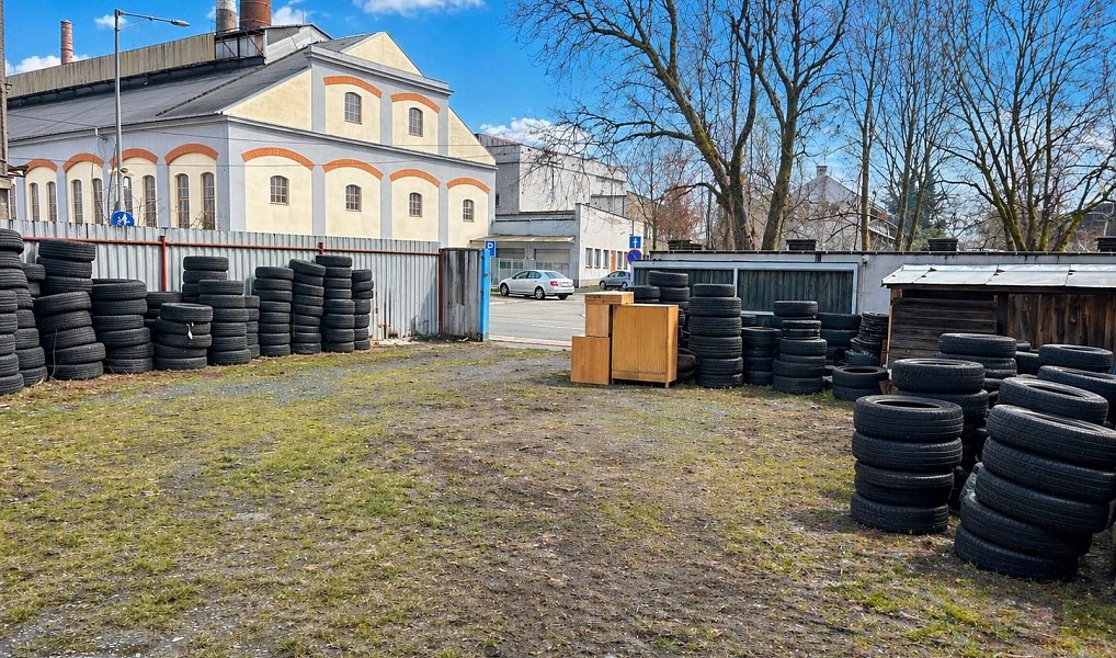 Prodej obchodních prostor 751 m², Poděbrady – náhled fotky 3