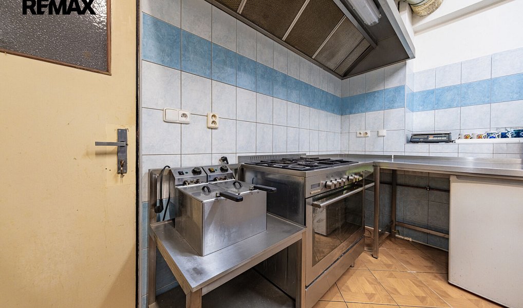Prodej restaurace 670 m², Zbrašín – náhled fotky 14