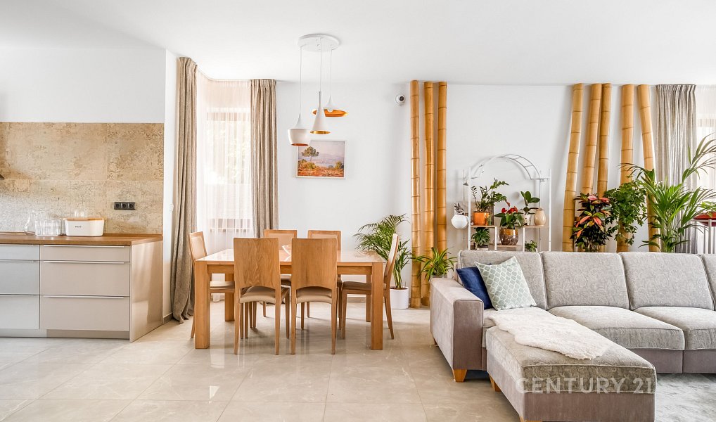 Pronájem domu 246 m² s pozemkem 1 219 m², Bašť – náhled fotky 5