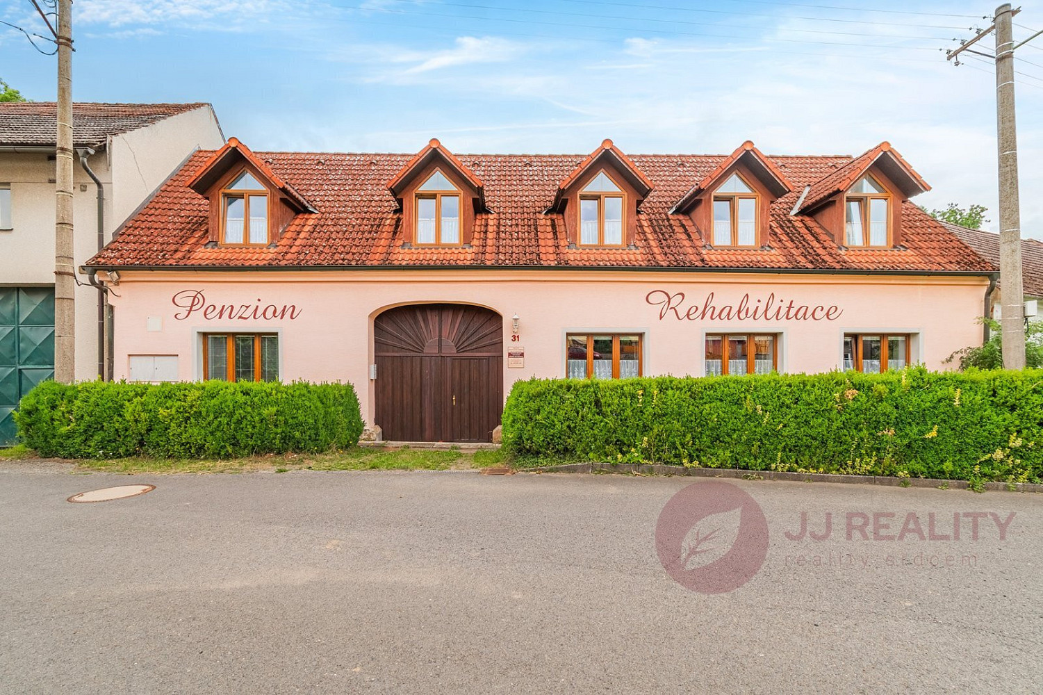 Prodej domu 271 m² s pozemkem 775 m²