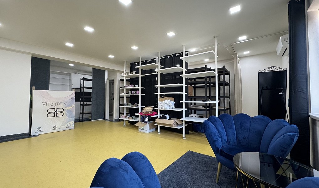 Pronájem komerčního prostoru, 27 m², Zlín, Napajedla