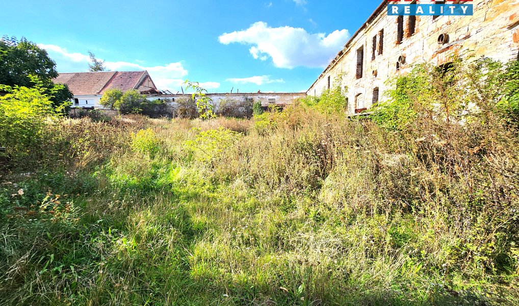 Prodej zemědělského objektu 480 m², Břvany – náhled fotky 4