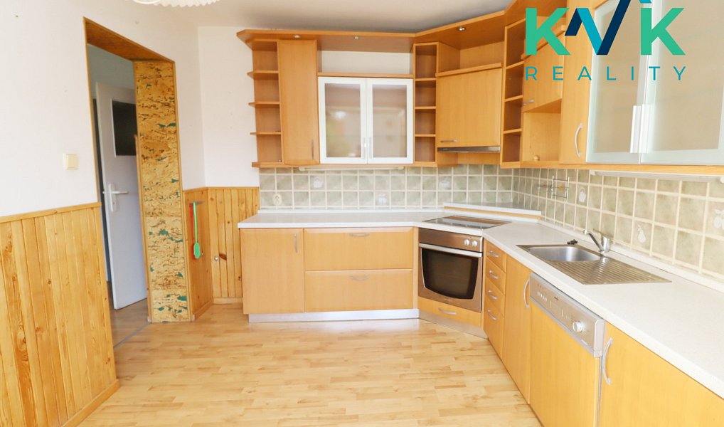 Prodej domu 220 m² s pozemkem 541 m², Krupka – náhled fotky 3