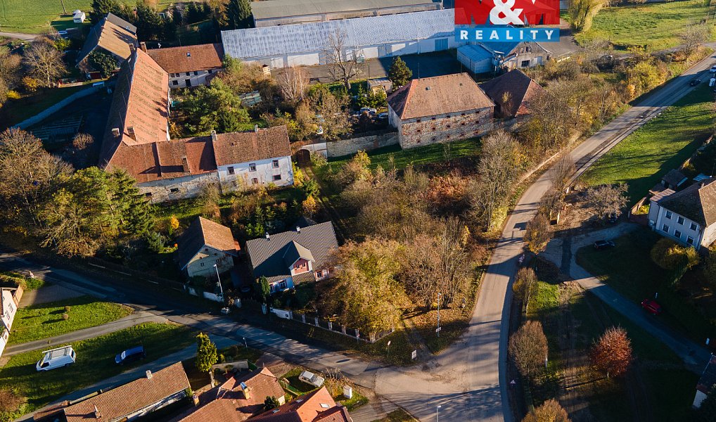 Prodej zahrady 981 m², Úhřetice – fotka 1 z 16