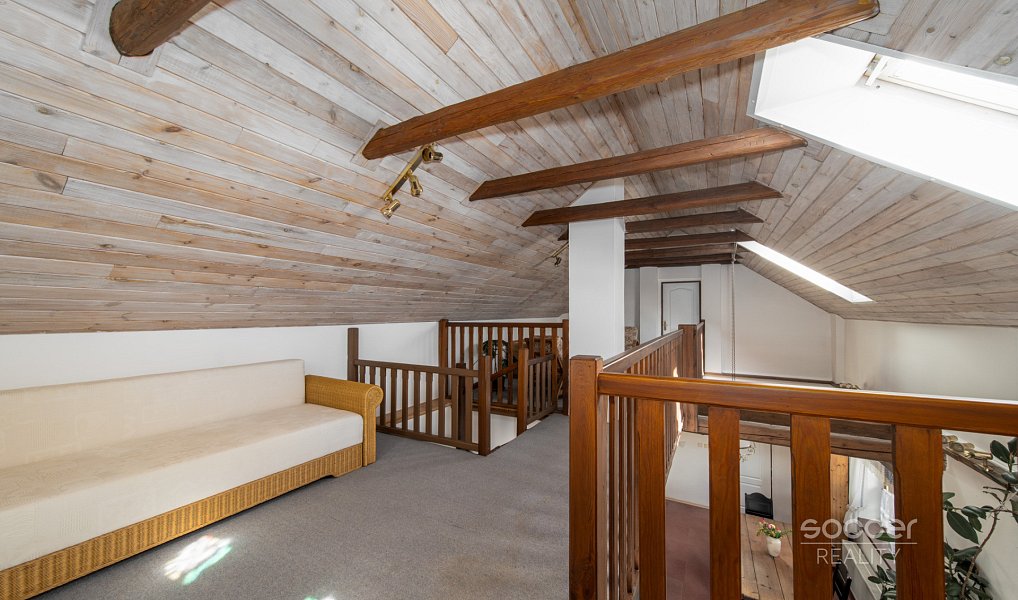Pronájem domu 180 m² s pozemkem 1 662 m², Dobrovice – náhled fotky 15