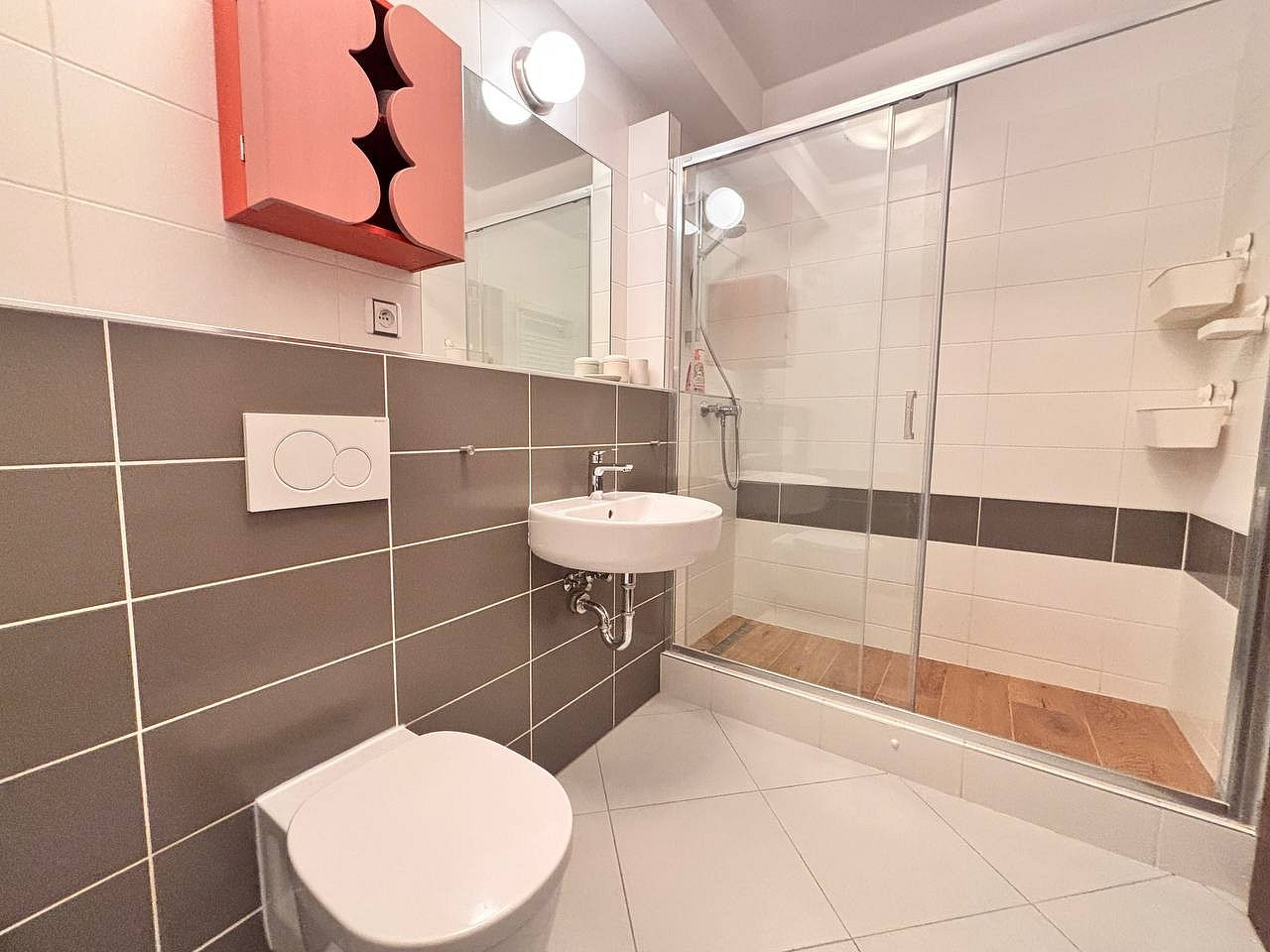Pronájem bytu 1+kk 30 m² – fotografie 3