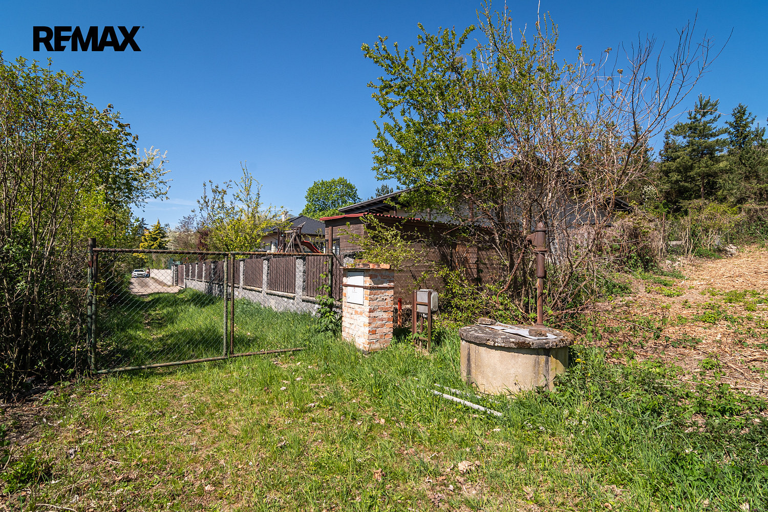 Prodej stavebního pozemku 867 m² — photo 3