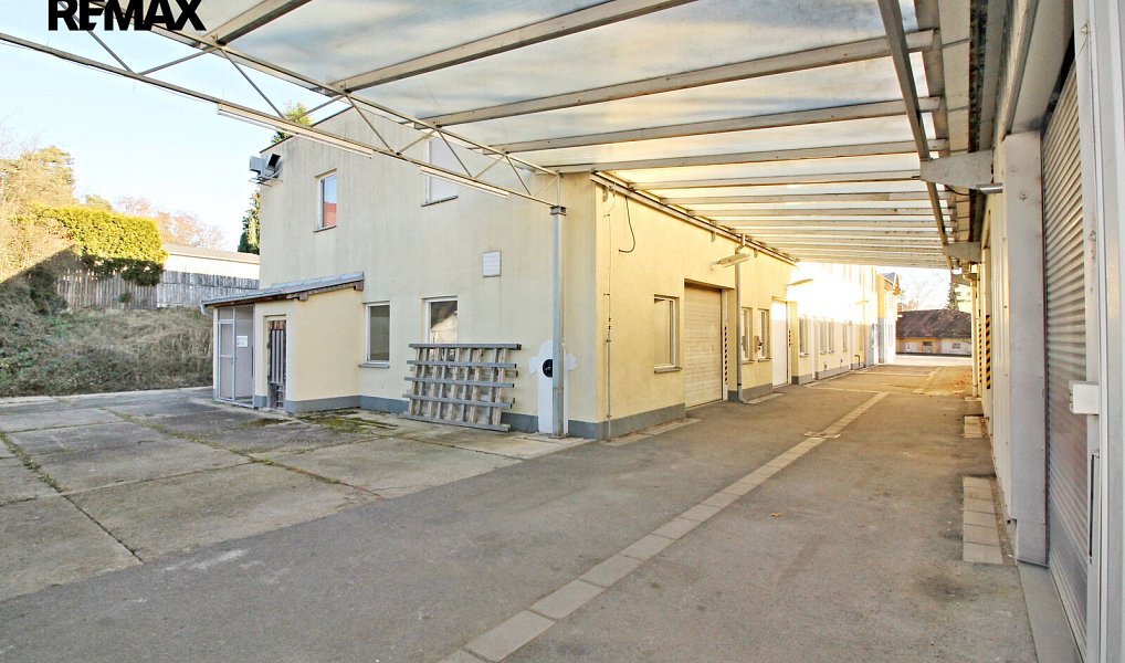 Prodej výrobních prostor 2 700 m², Zliv – náhled fotky 15